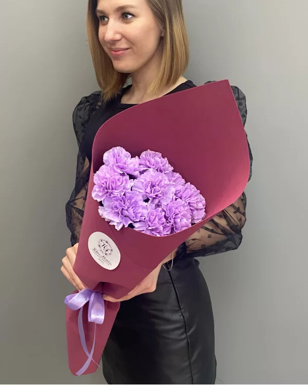 Букет 9 фиолетовых диантусов