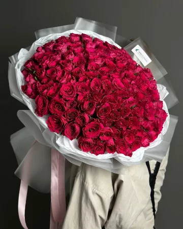 Букет 151 розовая роза Кения