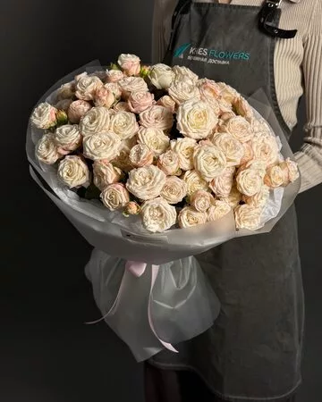 Пионовидные розы "25 бомбастик" (50 см) Пионовидные розы "25 бомбастик" (50 см)