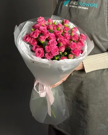 Букет "11 ярких кустовых роз" (50 см) Букет "11 ярких кустовых роз" (50 см)